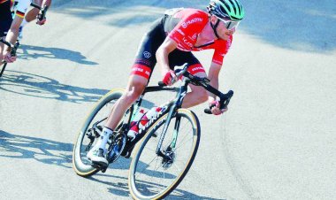 بطل جديد" ينضم إلى فريق الإمارات للدراجات