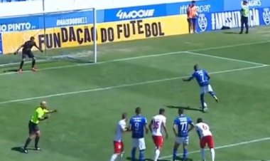 أغرب ركلة جزاء ممكن أن تشاهدها