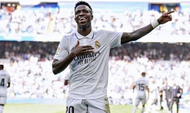 رقصة فينيسيوس تلهب الديربي بين ريال مدريد وأتلتيكو