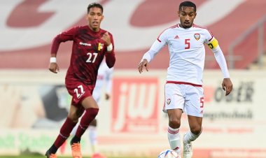 الاعلام الفنزويلي يتغنى برباعية الابيض