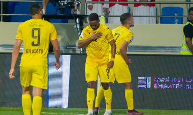 دربي بر دبي يلمع ذهبا