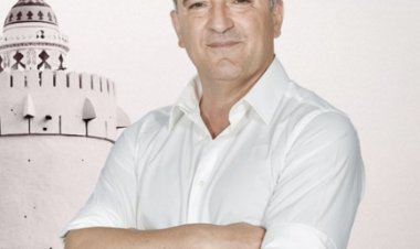 الوحدة يقيل كارفالهال.. ويتعاقد مع مدرب إسباني