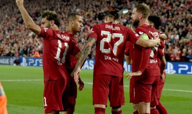 ليفربول يستعيد التوازن ونابولي يتمسك بالصدارة الأوروبية