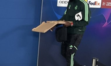 روديجر يأكل البيتزا بعد الفوز  على شاختار