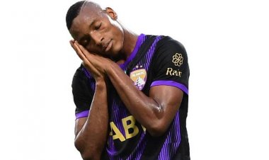 لابا يكشف عن سر "احتفالية النائم"!