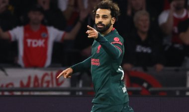 ليفربول يرافق نابولي للدور الثاني من الأبطال