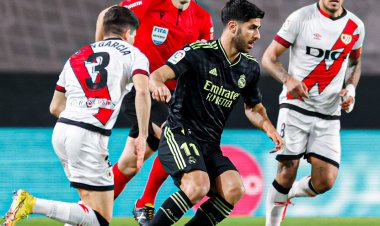 رايو فاليكانو يلحق أول خسارة بريال مدريد في الليجا ويهدي الصدارة لبرشلونة