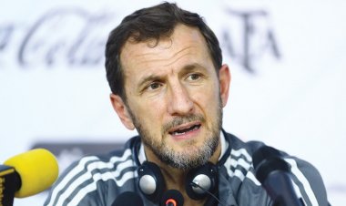 طريقة لعب المنتخب الإماراتي أمام الأرجنتين.. "دفاع ومرتدات"