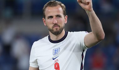 منع قائد منتخب انجلترا من ارتداء شارة دعم المثليين