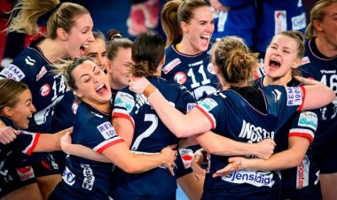 كرة اليد النسائية تحجز أولى تذاكر أولمبياد باريس 2024