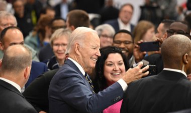 إيرانيون يحتفلون بفوز الولايات المتحدة وبايدن يُعلق "لقد فعلوها"