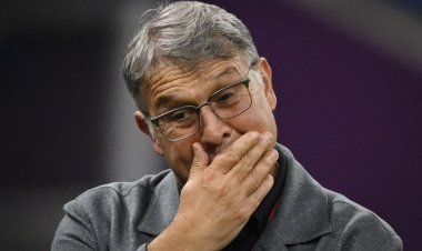 مدرب المكسيك ثاني ضحايا المونديال