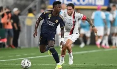 ريال مدريد يقلب الطاولة على ميلان وديا