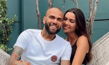 زوجة داني ألفيس تتلقى تهديدات بالقتل