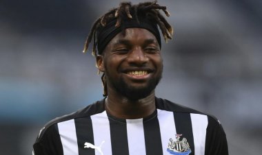 ماكسيمين رسمياً الى اهلي جدة