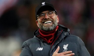 كلوب يسخر من تعاقد ليفربول مع مبابي