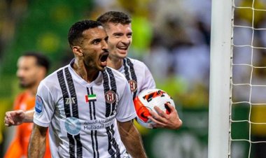 مبخوت الأفضل وهدف ليما الأجمل