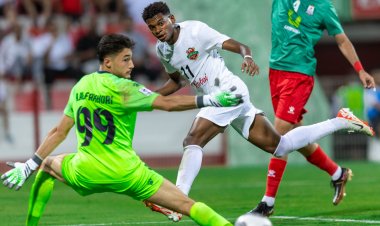 شباب الأهلي يبخر حلم الوحدات بدوري الأبطال.. الفاصلة مع رونالدو