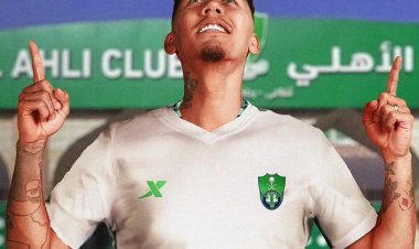 أهلي جدة يعلن إصابة فيرمينو وغيابه عن مباراة الخليج