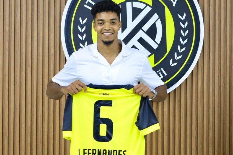 كلباء يضم المدافع الدولي لمنتخب الرأس الأخضر