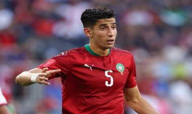 لاعب مغربي تحت أنظار مانشستر سيتي وليفربول