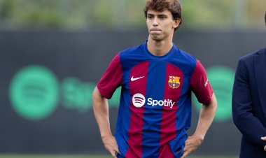 جواو فيليكس: تفاجئت بالحب الذي قدمه جمهور برشلونة لي