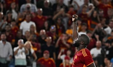 مورينيو: لوكاكو بحاجة إلى الحب