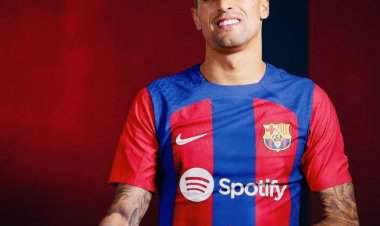 كانسيلو: مانشستر سيتي الأفضل في العالم ولكن فرصة برشلونة لا ترد