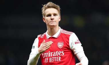 رسميًا.. مارتن أوديجارد مستمر مع أرسنال حتى 2028