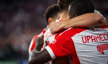 بايرن ميونخ يعتلي الصدارة بسباعية أمام بوخوم