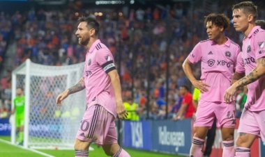 قميص ميسي الأكثر مبيعاً في أمريكا