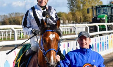 تتويج الجواد "وسمي الخالدية" بكأس الوثبة في السويد