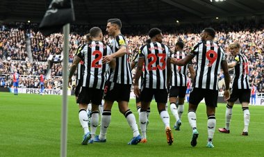 نيوكاسل يقسو على كريستال بالاس برباعية