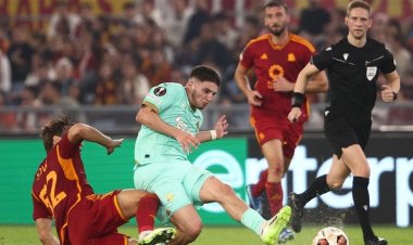 روما يتصدر مجموعته من بوابة سلافيا براغ