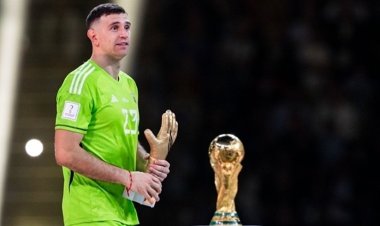 مارتينيز يفوز بجائزة ياشين