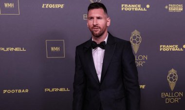 ميسي يحكم العالم للمرة الثامنة