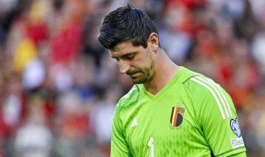 كورتوا يواصل مساندته الاحتلال