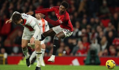 يونايتد ينتزع فوزاً صعباً من لوتون تاون