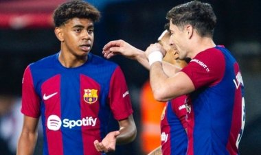 القصة وراء مشادة ليفاندوفيسكي مع يامال