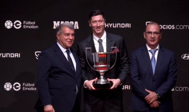 ليفاندوفسكي وتير شتيغن يحصدان جوائز ماركا