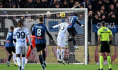 نابولي يستعيد توازنه بانتصار على أتالانتا