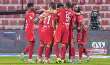 شباب الأهلي يتفوق على الإمارات بسباعية