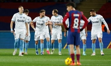 جيرونا يضرب برشلونة ويغرد وحيداً بالصدارة