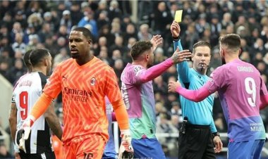 ميلان يهزم نيوكاسل ويودعان دوري الابطال