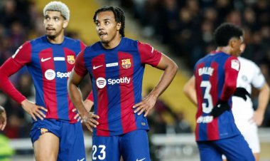 منع لاعبي برشلونة من الاستحمام بقرار حكومي