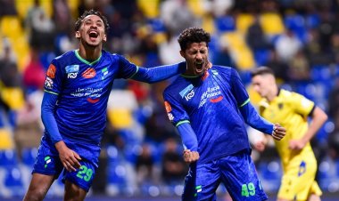 الفتح يهزم التعاون بثلاثية في عقر داره