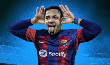 موعد وصول فيتور روكي إلى إسبانيا للإنضمام لنادي برشلونة