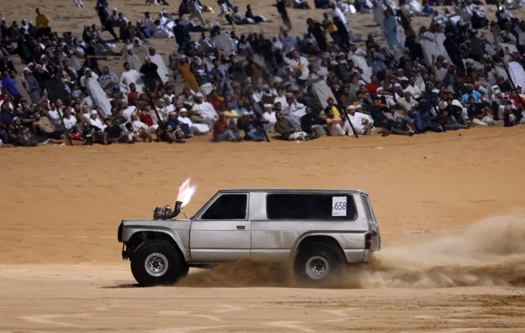 منافسات السيارات تختتم مهرجان "ليوا الدولي" غدا