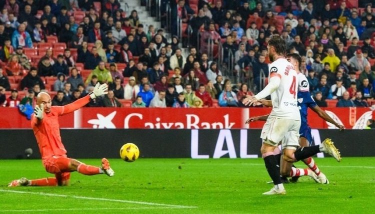 بيلباو يهزم إشبيلية بثنائية